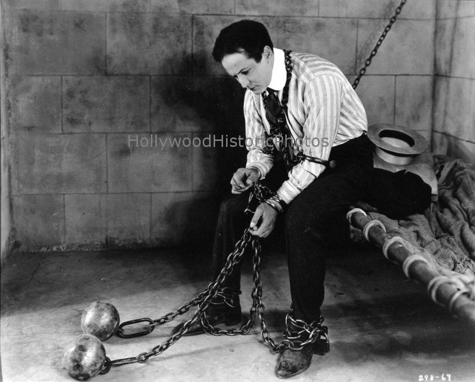 Houdini in The Grim Game WM.jpg